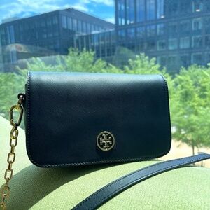 Tory Burch Chain Strap Leather Shoulder/Crossbody Bag. Color: Black